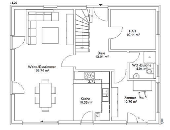Grundriss eines Hauses mit Wohnraum, Küche, Esszimmer, Bad und Treppe.